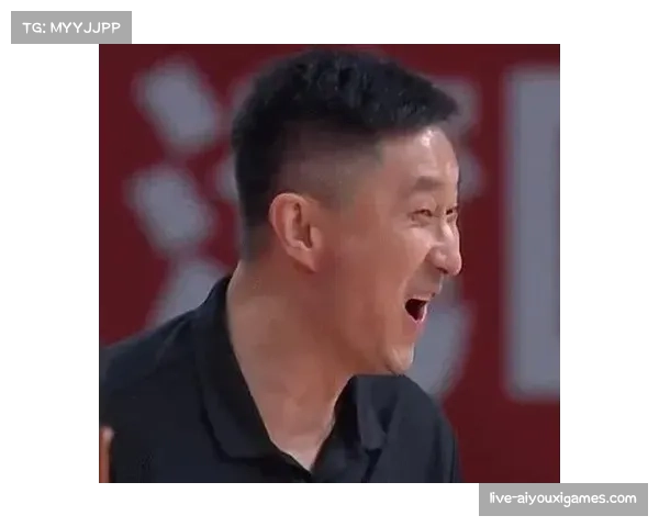 【2026年4月CBA联赛·赛前·动态广东华南虎全队加练转换防守，杜锋强调“退守纪律”应对季后赛强度